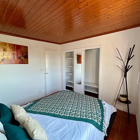 Casa Ponta Do Biscoito Лажеш